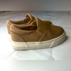 Children’s place toddler slip on sneakers brown leather size 5